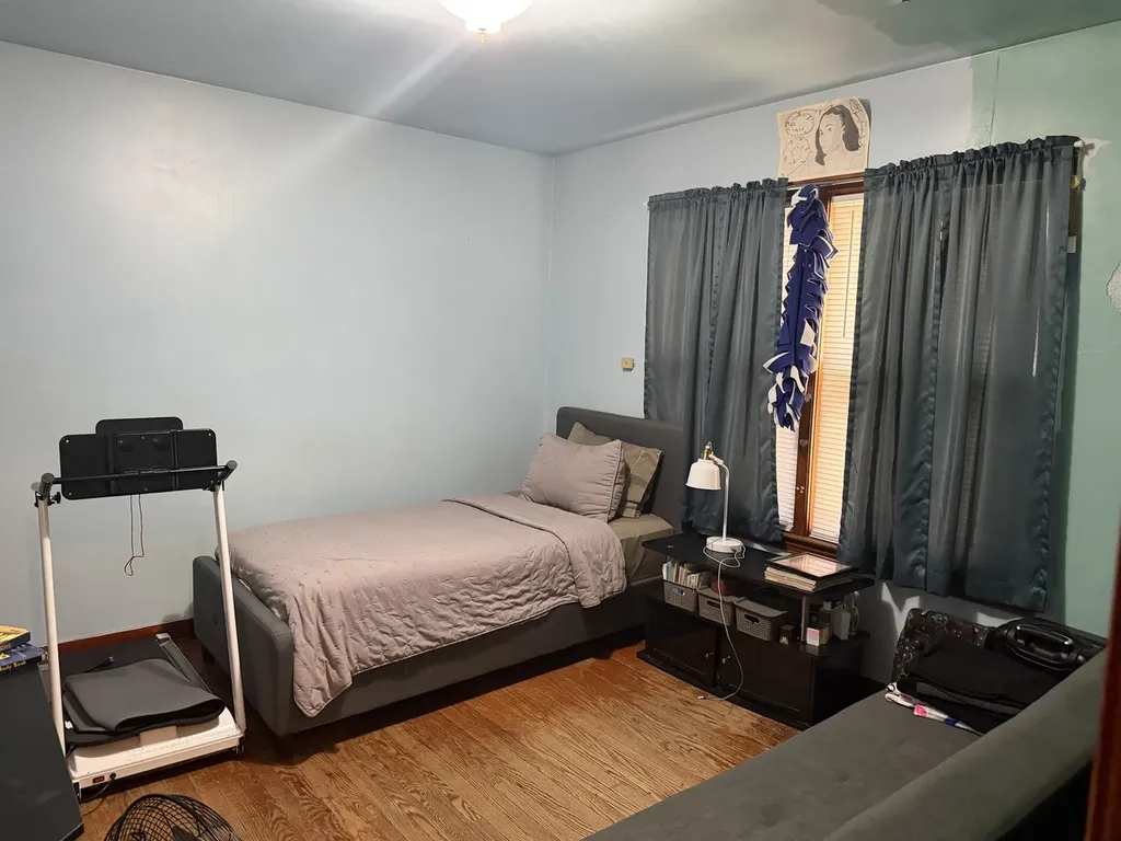 8504 South Prairie Avenue Chicago IL 60619