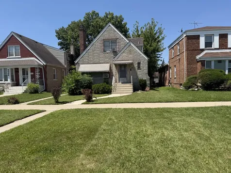 8504 South Prairie Avenue Chicago IL 60619