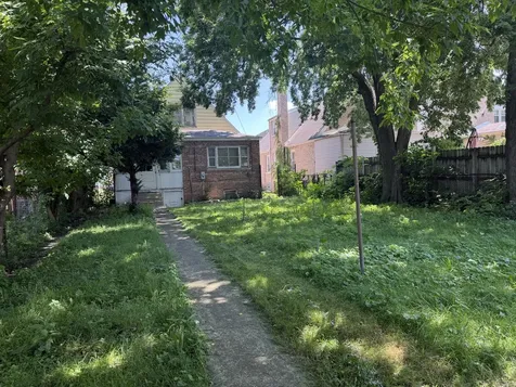 8504 South Prairie Avenue Chicago IL 60619