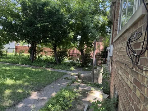 8504 South Prairie Avenue Chicago IL 60619