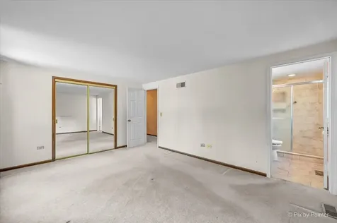 602 East Hackberry Drive Arlington Heights IL 60004