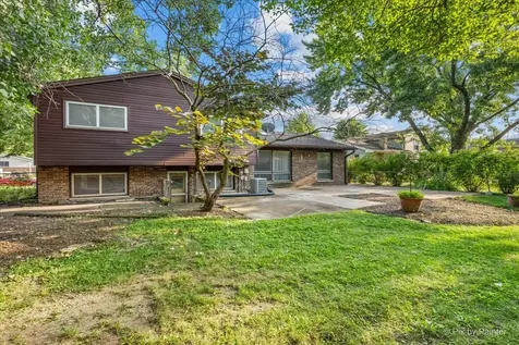 602 East Hackberry Drive Arlington Heights IL 60004
