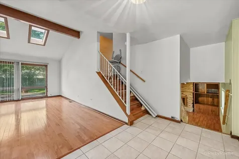 602 East Hackberry Drive Arlington Heights IL 60004