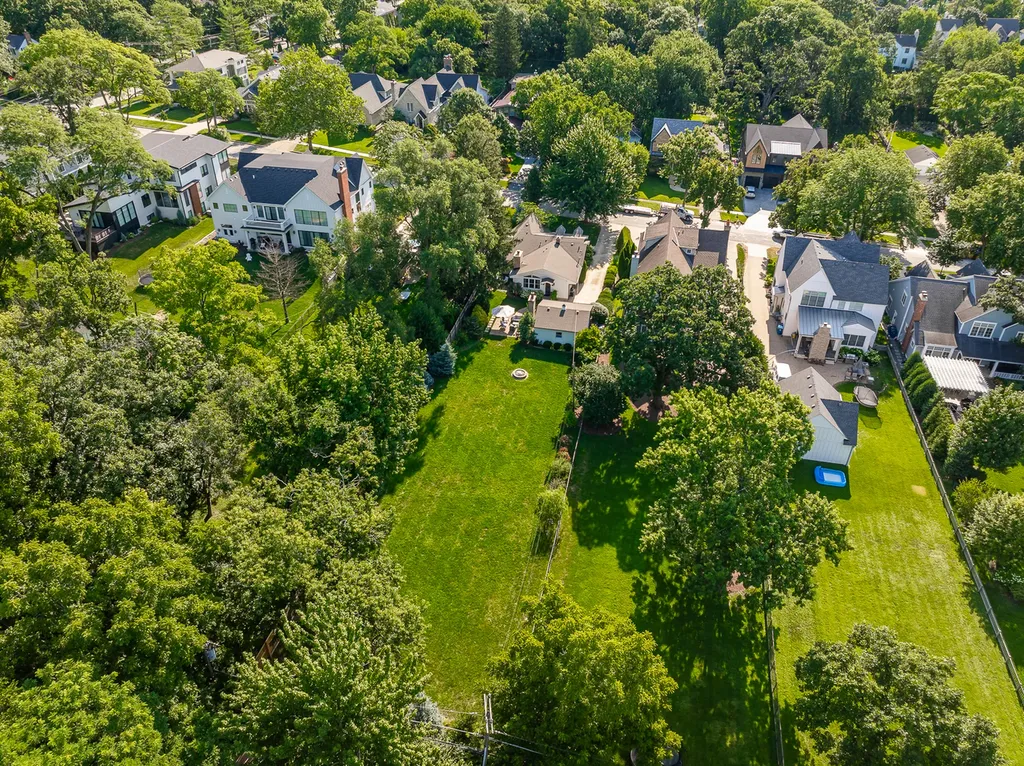 4820 Lee Avenue Downers Grove IL 60515