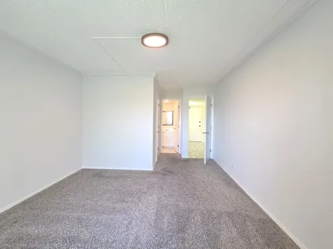350 Plum Creek Drive Wheeling IL 60090