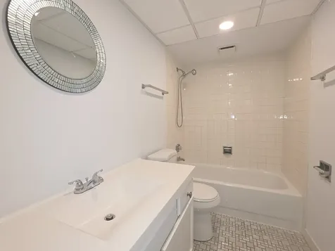 350 Plum Creek Drive Wheeling IL 60090