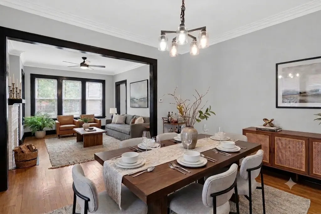 5755 West Eddy Street Chicago IL 60634