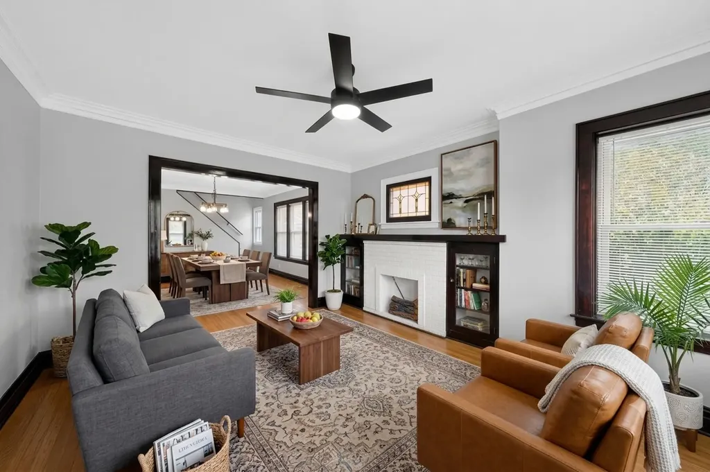 5755 West Eddy Street Chicago IL 60634
