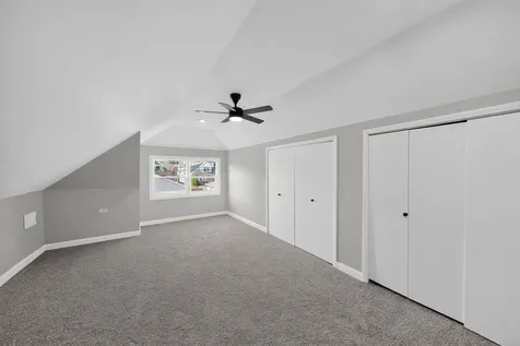 5755 West Eddy Street Chicago IL 60634