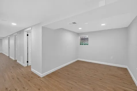 5755 West Eddy Street Chicago IL 60634