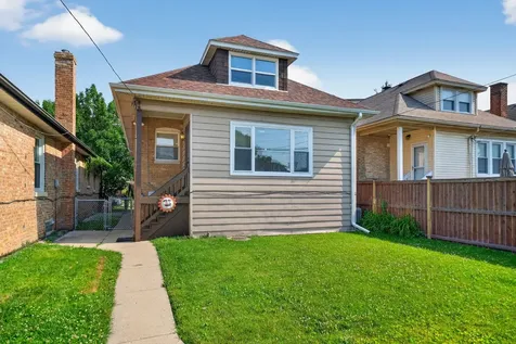 5755 West Eddy Street Chicago IL 60634