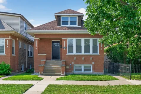 5755 West Eddy Street Chicago IL 60634