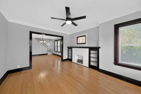 5755 West Eddy Street Chicago IL 60634
