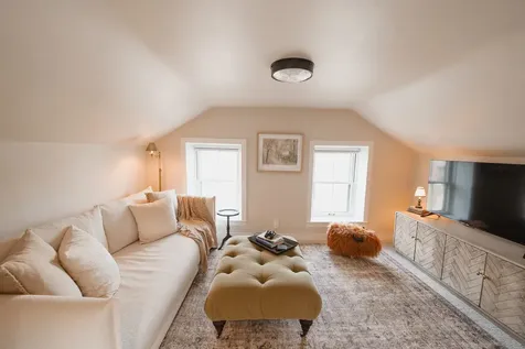 118 South River Lane Geneva IL 60134