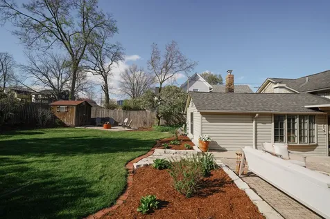 118 South River Lane Geneva IL 60134