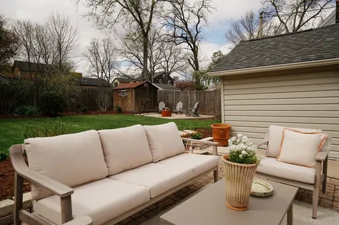 118 South River Lane Geneva IL 60134