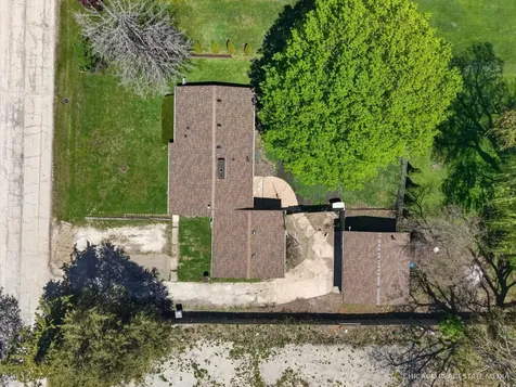 41557 North Illinois Street Zion IL 60099