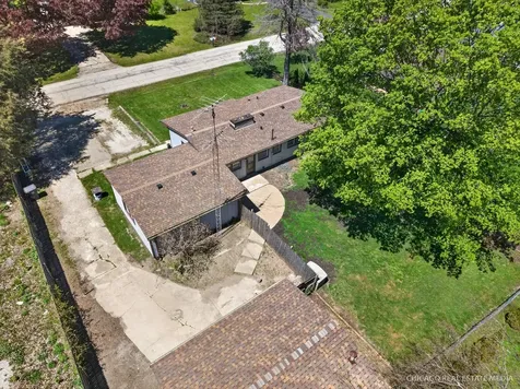 41557 North Illinois Street Zion IL 60099
