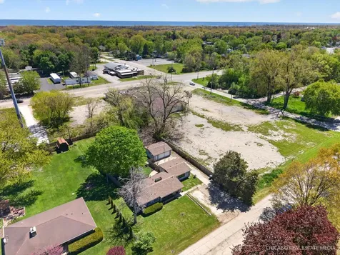 41557 North Illinois Street Zion IL 60099