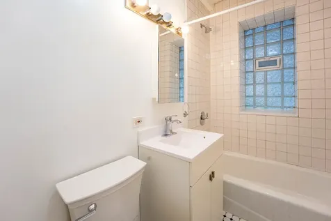 1012 North Oakley Boulevard Chicago IL 60622
