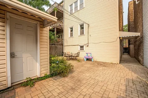 1012 North Oakley Boulevard Chicago IL 60622