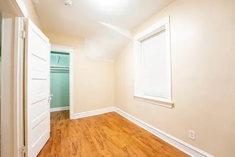 1012 North Oakley Boulevard Chicago IL 60622