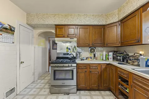 732 Bangs Street Aurora IL 60505