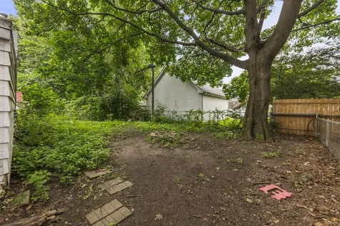 732 Bangs Street Aurora IL 60505
