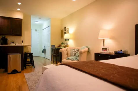 2629 North Hampden Court Chicago IL 60614