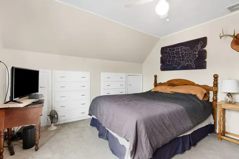 2833 North Francisco Avenue Chicago IL 60618