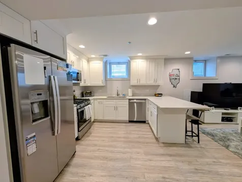 3144 North Leavitt Street Chicago IL 60618