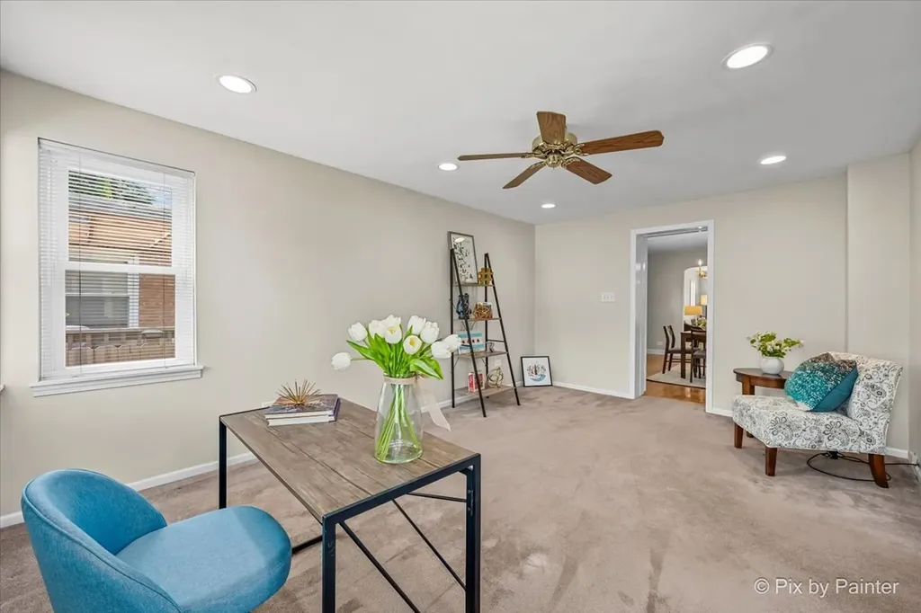 2921 West Birchwood Avenue Chicago IL 60645