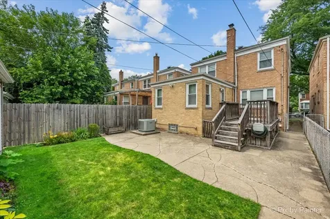 2921 West Birchwood Avenue Chicago IL 60645