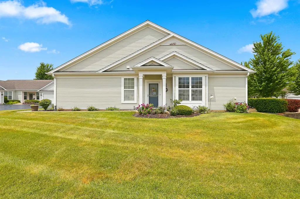 13500 Yellow Pine Drive Huntley IL 60142