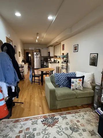 1543 West Thomas Street Chicago IL 60642