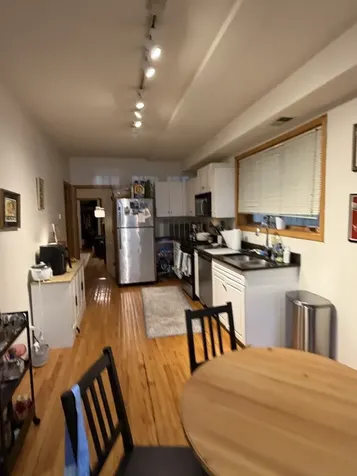 1543 West Thomas Street Chicago IL 60642