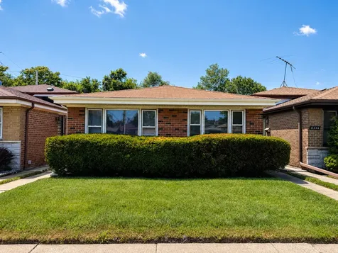 11250 South Green Bay Avenue Chicago IL 60617