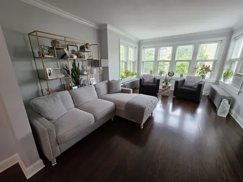 3828 North Mozart Street Chicago IL 60618