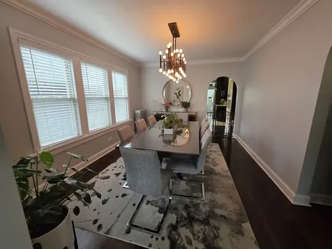 3828 North Mozart Street Chicago IL 60618