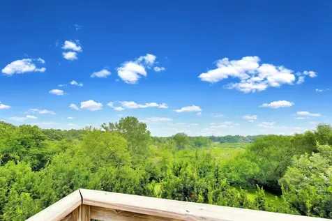 24283 North Grandview Drive Lake Barrington IL 60010