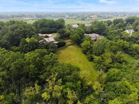 24283 North Grandview Drive Lake Barrington IL 60010