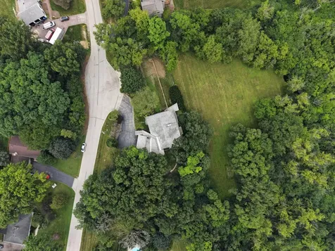 24283 North Grandview Drive Lake Barrington IL 60010