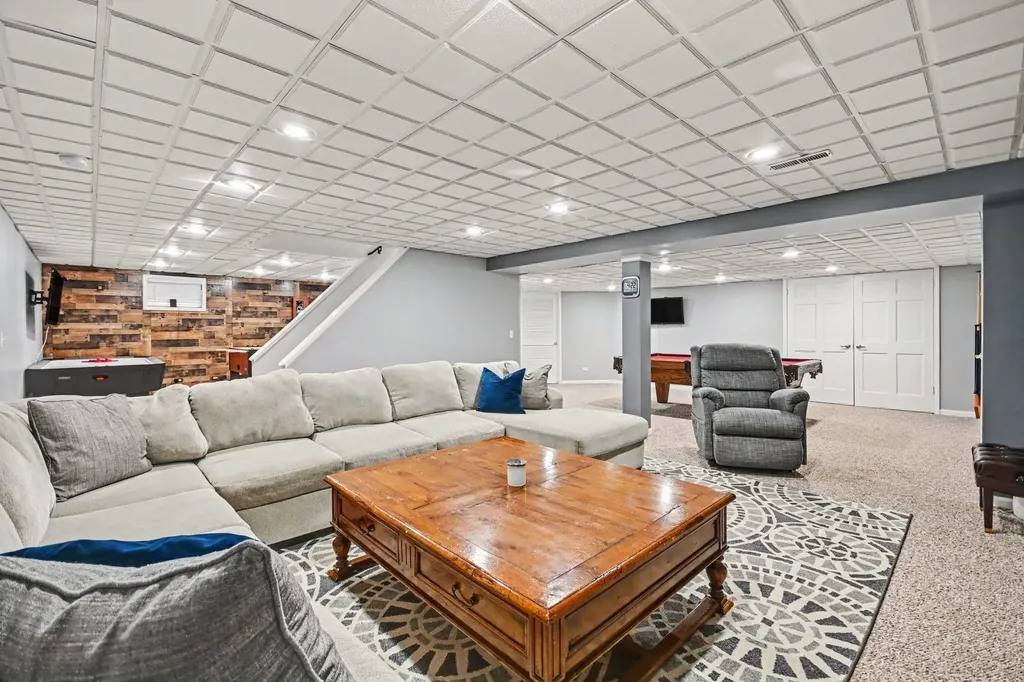 2606 Modaff Road Naperville IL 60565