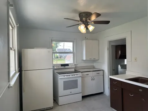 17 West Old Mill Street Milledgeville IL 61051