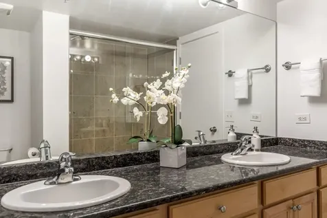 500 South Clinton Street Chicago IL 60607