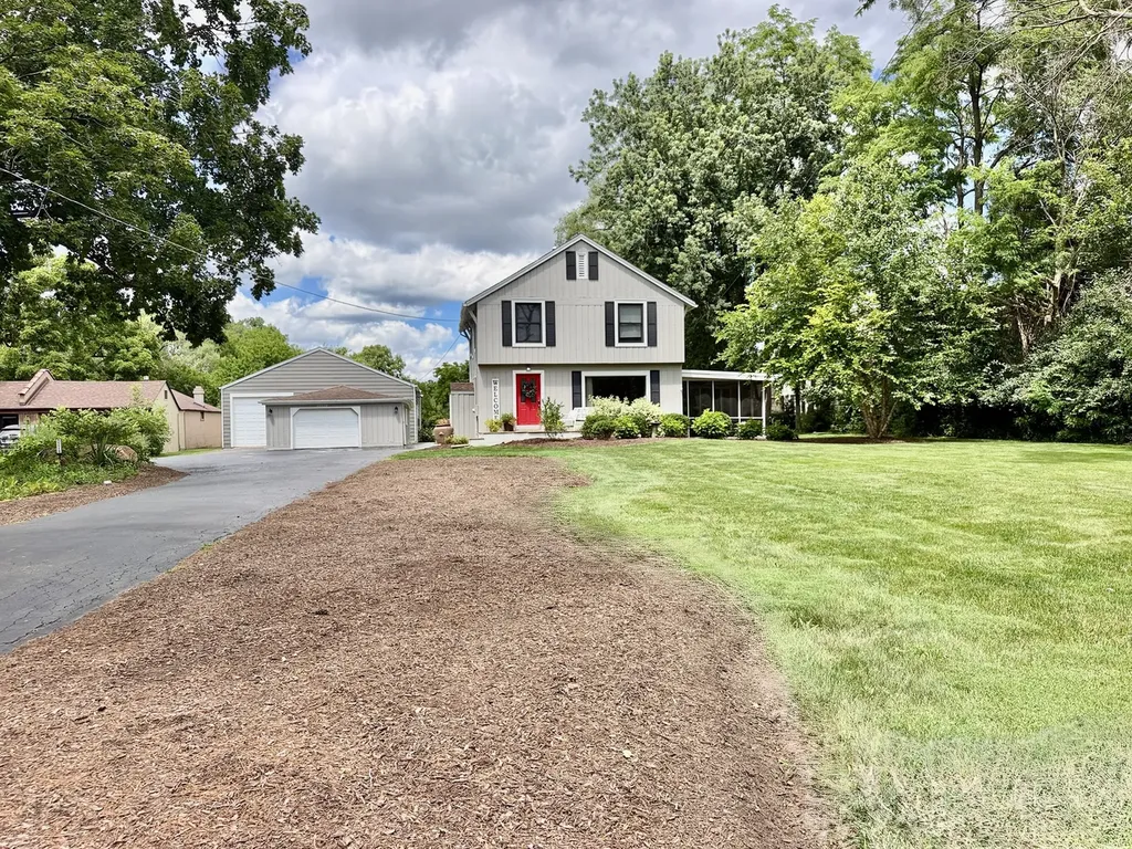 11110 79TH Street Willow Springs IL 60525