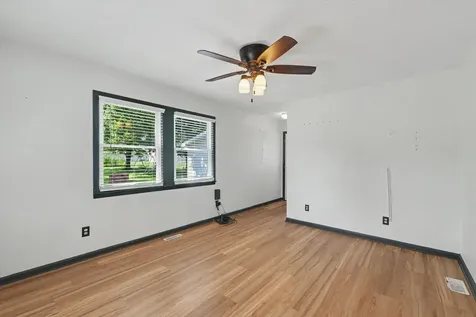 346 East Fulton Street Paxton IL 60957