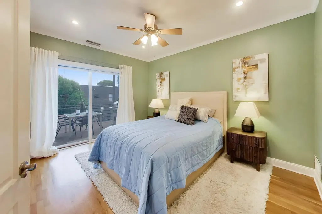 1922 West Armitage Avenue Chicago IL 60622