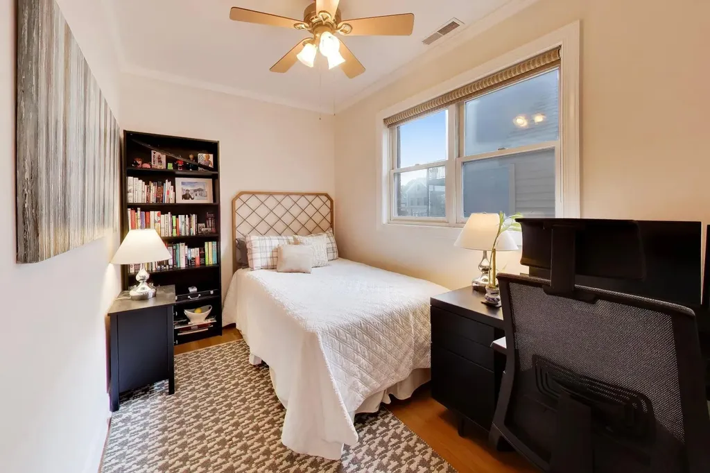 1922 West Armitage Avenue Chicago IL 60622