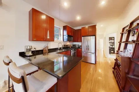 1922 West Armitage Avenue Chicago IL 60622